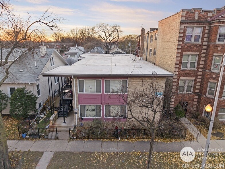 1010 S Austin Blvd, Oak Park, IL à vendre - Photo du bâtiment - Image 1 de 1