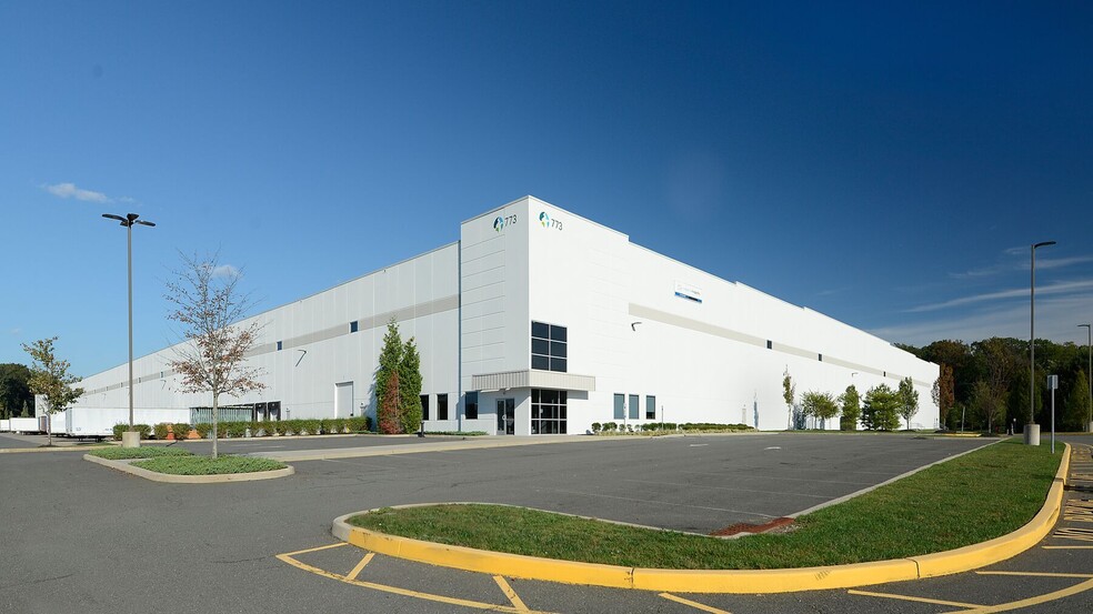 773 Cranbury South River Rd, Monroe Township, NJ for lease - Primary Photo - Image 1 of 4