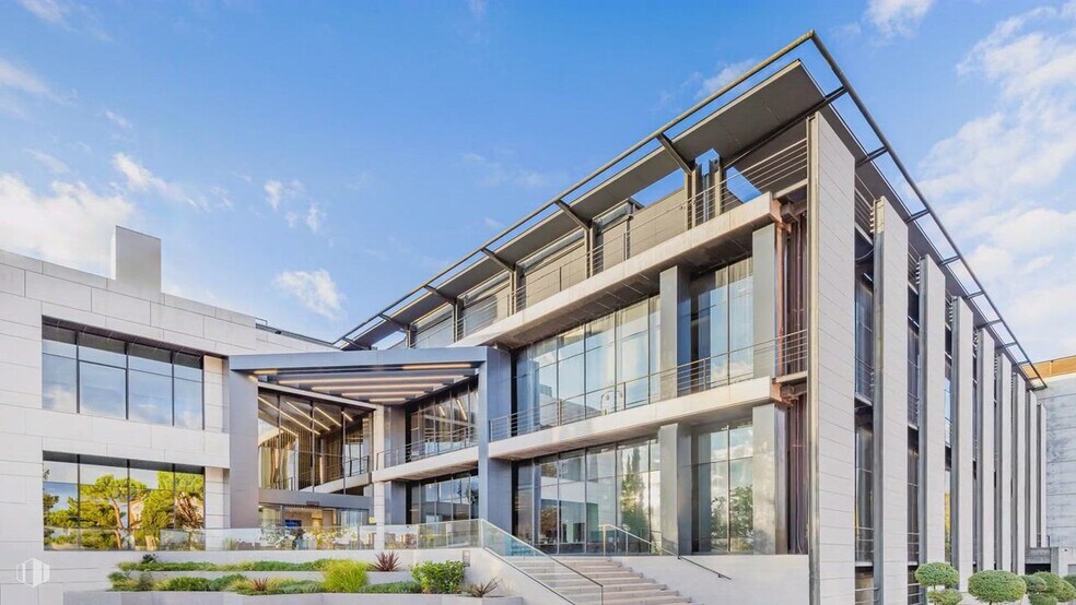 Avenida San Luis, Madrid, Madrid à louer - Vidéo sur l’inscription commerciale - Image 2 de 21