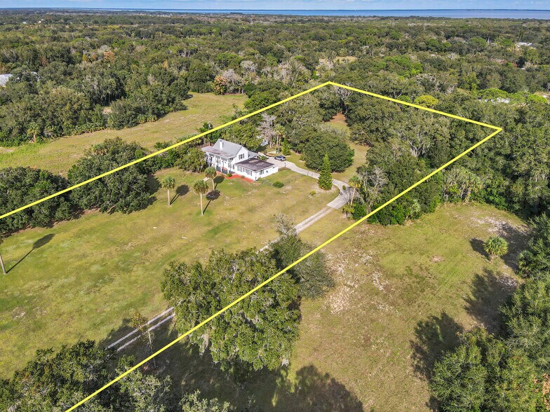 2575 US Highway 1, Mims, FL à vendre - Photo du bâtiment - Image 3 de 49