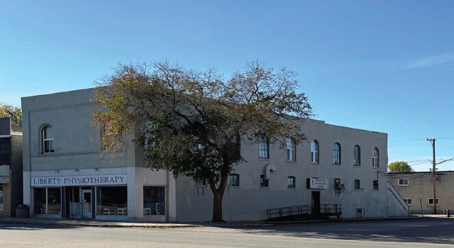 115 Main S, Minnedosa, MB à vendre - Photo du bâtiment - Image 3 de 3