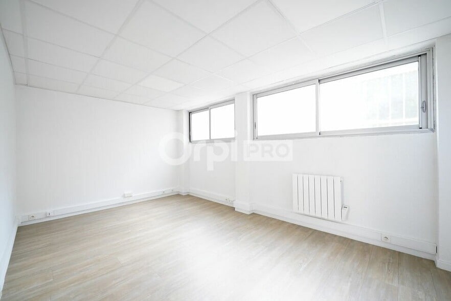 19 Rue Auguste Payant, Lyon for lease - Interior Photo - Image 1 of 7