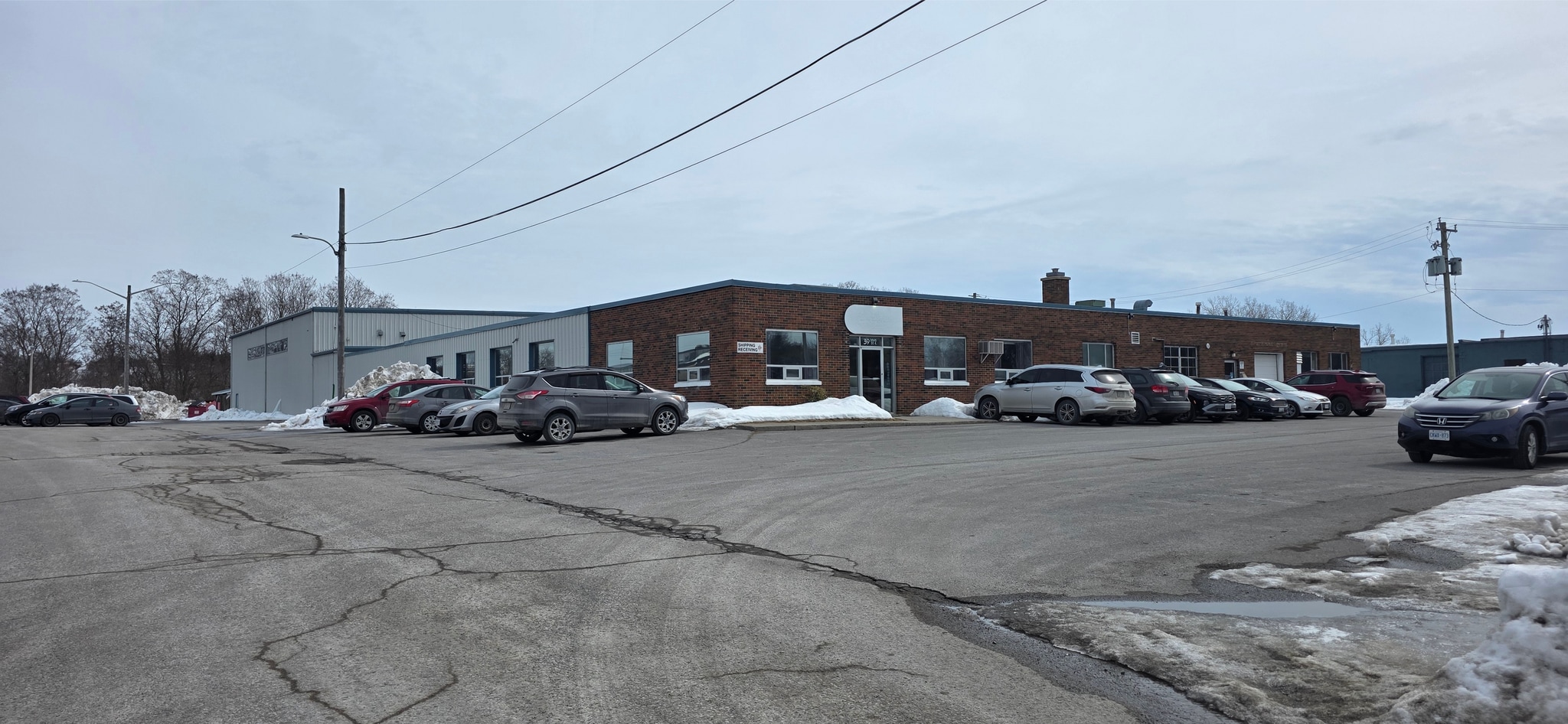 39 E Davis St, Quinte West, ON for sale Primary Photo- Image 1 of 20