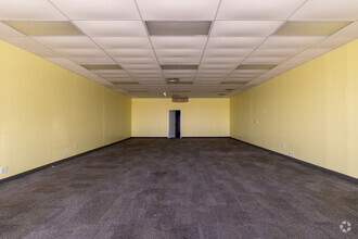 203 Cedar Springs Rd, Spartanburg, SC for lease Interior Photo- Image 2 of 5