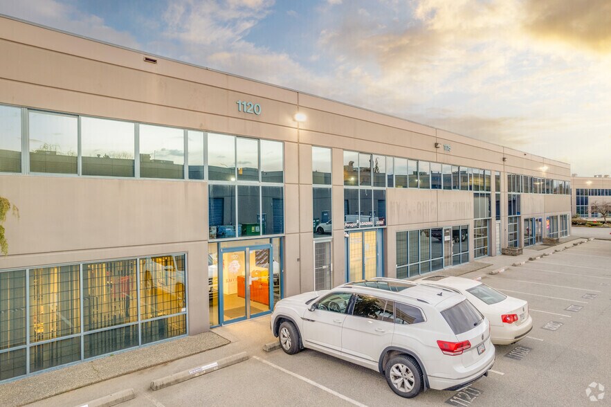 13560 Maycrest Way, Richmond, BC for lease - Building Photo - Image 3 of 6