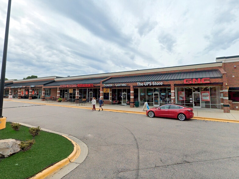 10760 Wakefield Commons Dr, Raleigh, NC for lease - Building Photo - Image 2 of 9