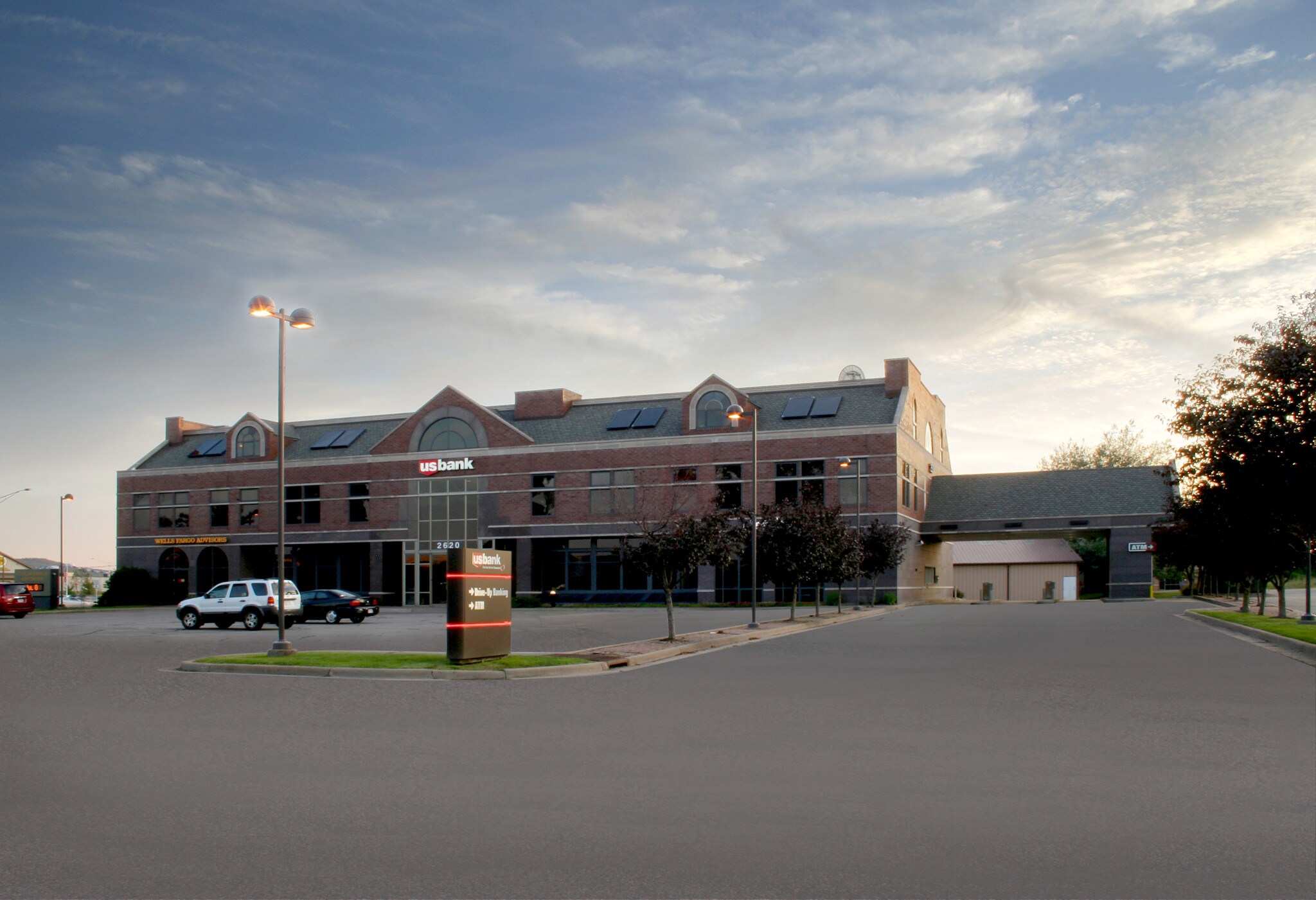 2620 Stewart Ave, Wausau, WI à louer Photo du bâtiment- Image 1 de 2