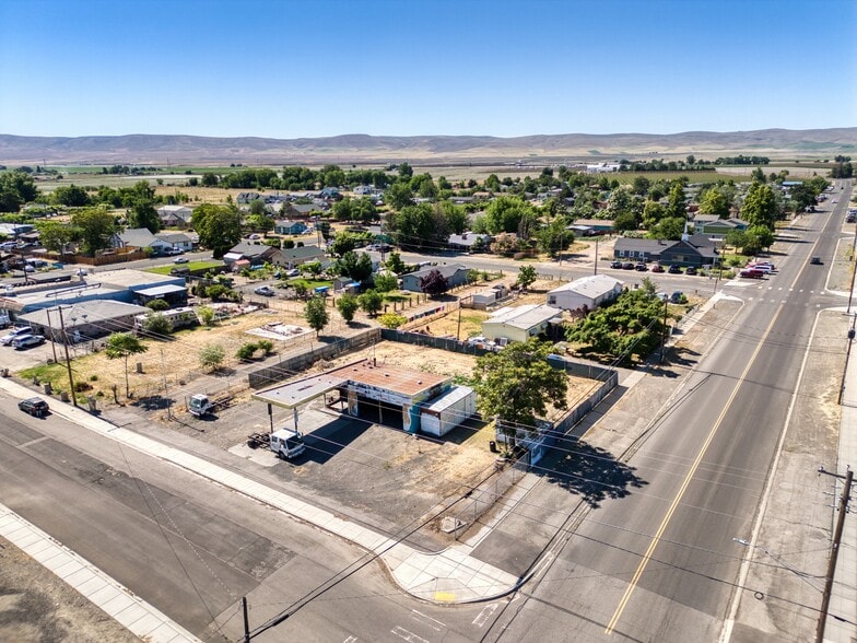 404 South St, Mabton, WA for sale - Primary Photo - Image 2 of 12