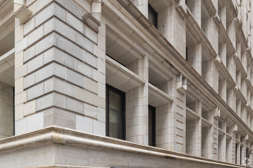 55-57 Liberty St, New York, NY à louer - Photo du bâtiment - Image 3 de 11