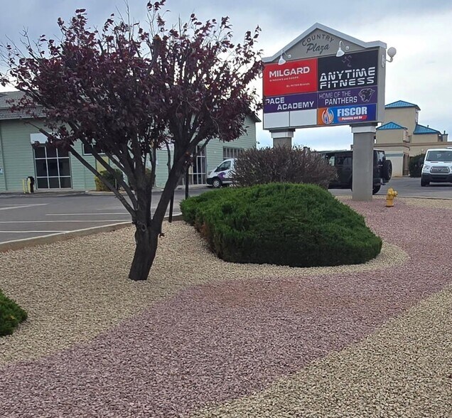 6717-6719 E 2nd St, Prescott Valley, AZ à louer - Photo du bâtiment - Image 2 de 29