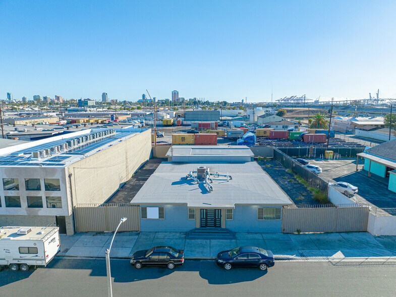 820 W Esther St, Long Beach, CA à vendre - Photo principale - Image 1 de 10