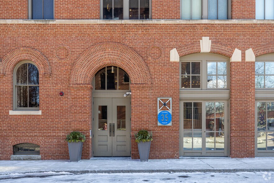 35 Channel Center St, Boston, MA à louer - Photo du bâtiment - Image 3 de 6