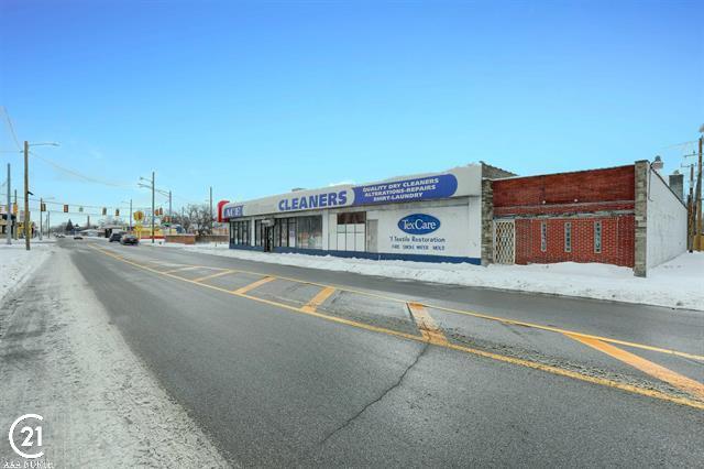 2854 E 7 Mile Rd, Detroit, MI for sale - Building Photo - Image 3 of 18