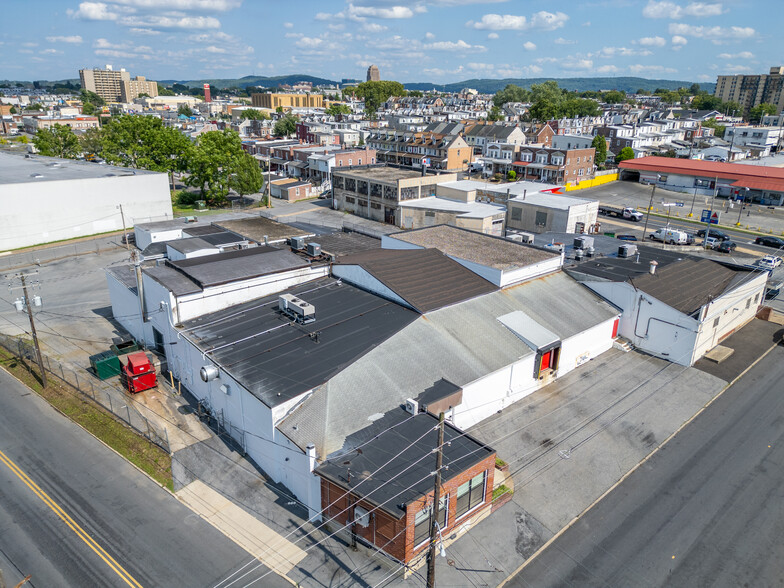 711-721 N 17th St, Allentown, PA for lease - Building Photo - Image 1 of 19