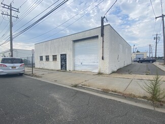 Plus de détails pour 190 E 2nd St, Mineola, NY - Industriel à vendre