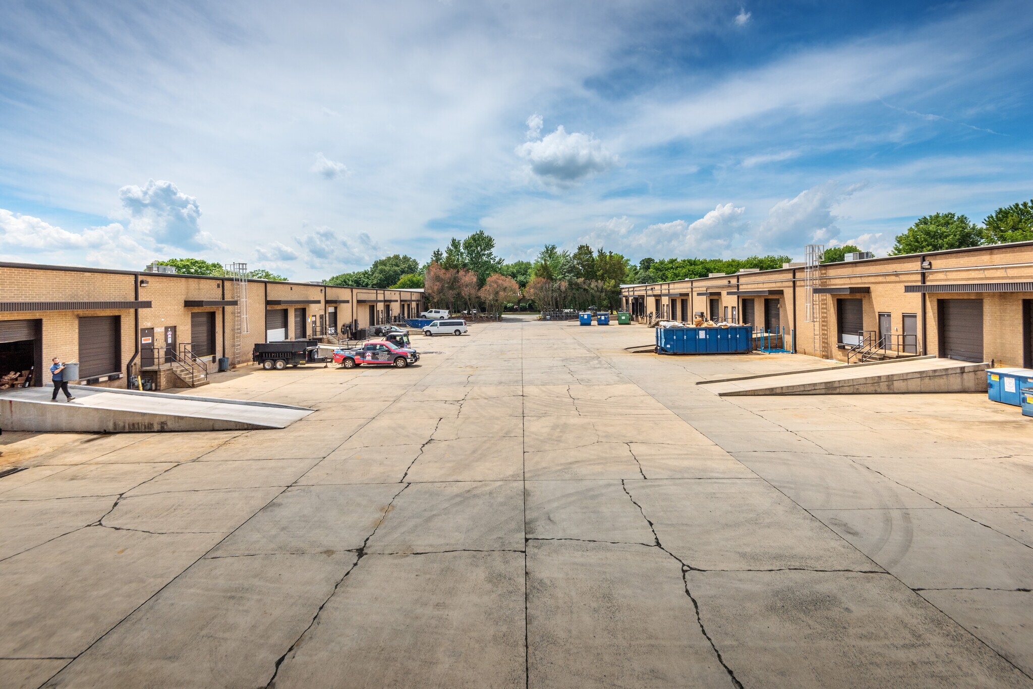 8227 Arrowridge Blvd, Charlotte, NC for lease Primary Photo- Image 1 of 6