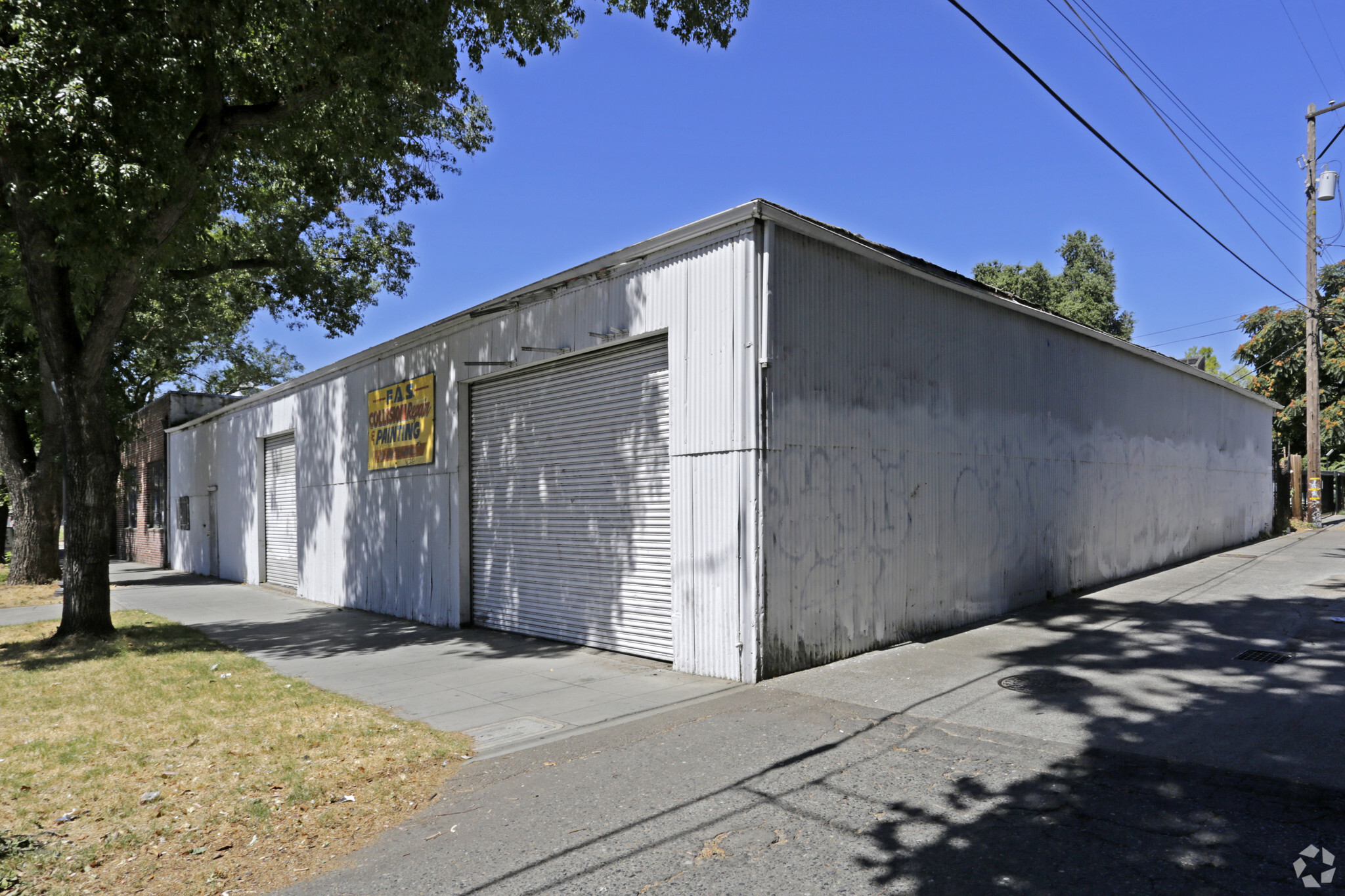 1626 19th St, Sacramento, CA for lease Building Photo- Image 1 of 2