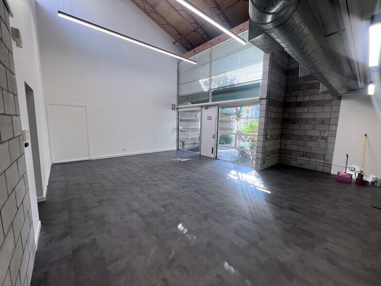 1144 65th St, Emeryville, CA à louer - Hall d’entrée - Image 2 de 14