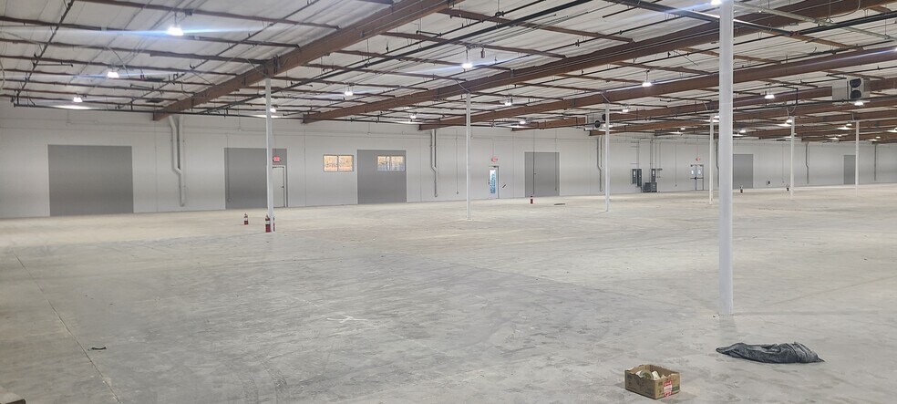 8836 N 23rd Ave, Phoenix, AZ à louer - Photo intérieure - Image 2 de 7