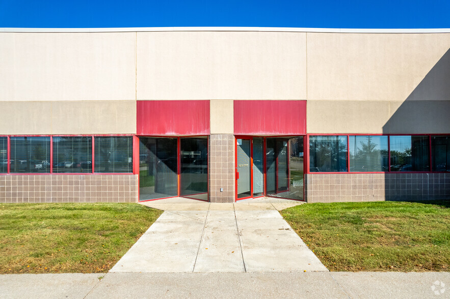 475 SW 5th St, Des Moines, IA for lease - Building Photo - Image 3 of 6