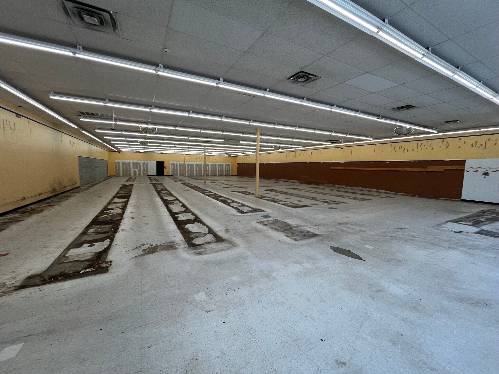 117 US Highway 13 Byp, Windsor, NC for lease Interior Photo- Image 1 of 4