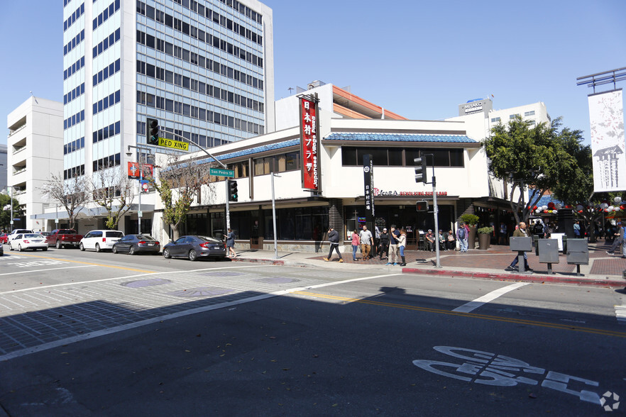 101 Japanese Village Plaza Mall, Los Angeles, CA à vendre - Photo principale - Image 1 de 1