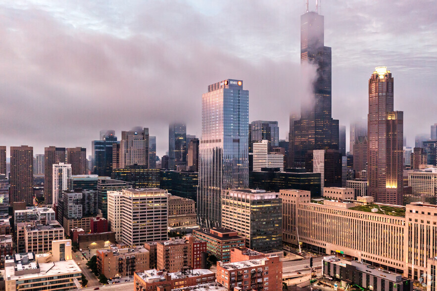 320 S Canal St, Chicago, IL à vendre - Photo du bâtiment - Image 1 de 1