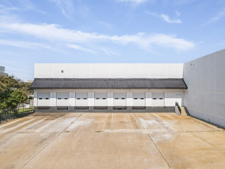 4404 S Beltwood Pky, Dallas, TX for lease - Building Photo - Image 3 of 23