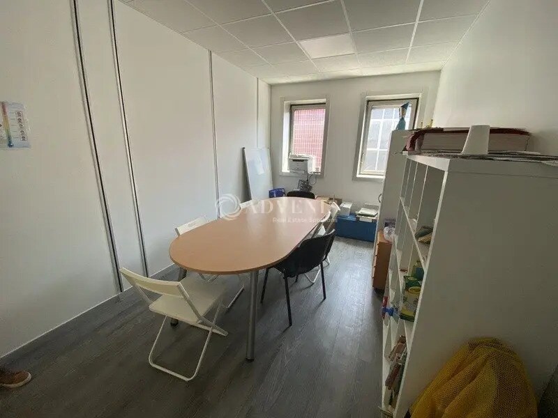 Office in Montigny-le-Bretonneux for lease Building Photo- Image 1 of 14