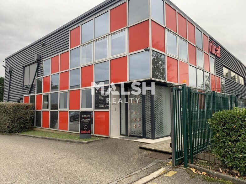 Office in Rillieux-la-Pape for sale - Building Photo - Image 1 of 22