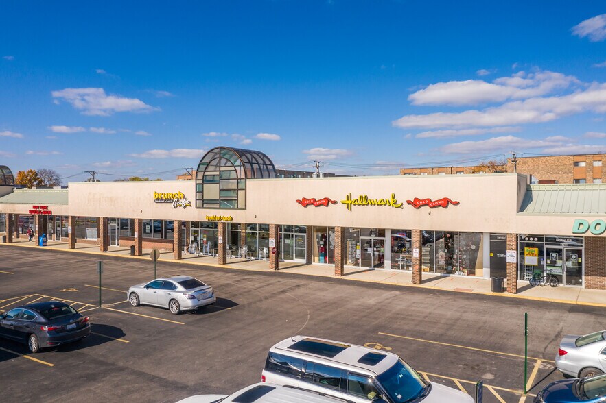 8650-8832 W Dempster St, Niles, IL à louer - Photo du bâtiment - Image 3 de 3