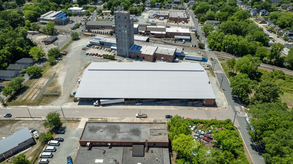 1111 Neville St, Durham, NC for lease - Building Photo - Image 3 of 12