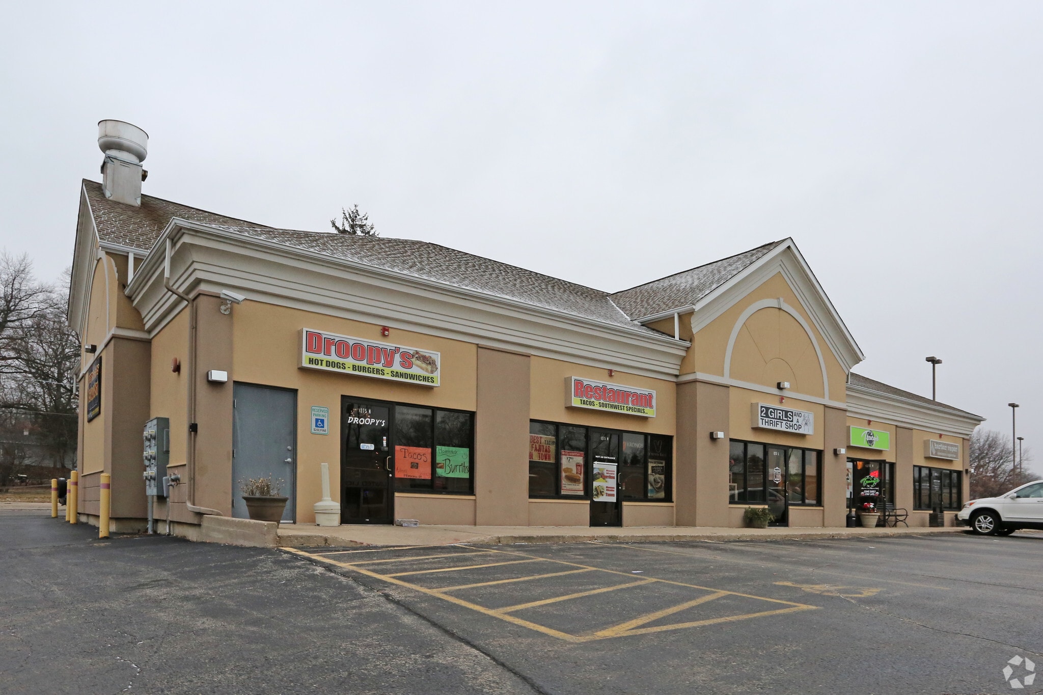 1217-1275 Sheridan Rd, Winthrop Harbor, IL for lease Building Photo- Image 1 of 10