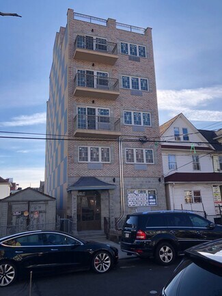 Plus de détails pour 170-14 89th Ave, Jamaica, NY - Multi-résidentiel à vendre