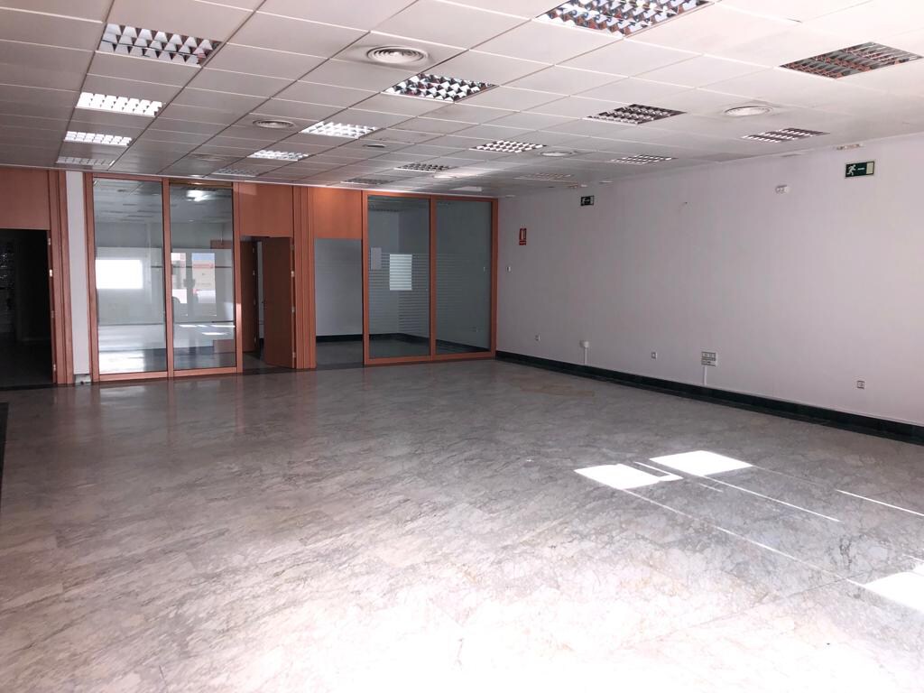 Córdoba, COR 14013 - Unit - - - Interior Photo - Image 2 of 7