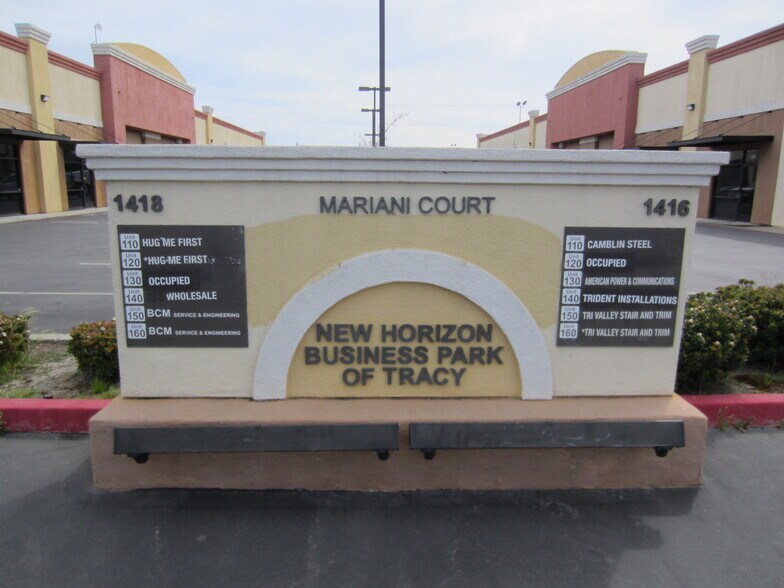 1416 Mariani Ct, Tracy, CA à vendre - Photo du bâtiment - Image 3 de 5