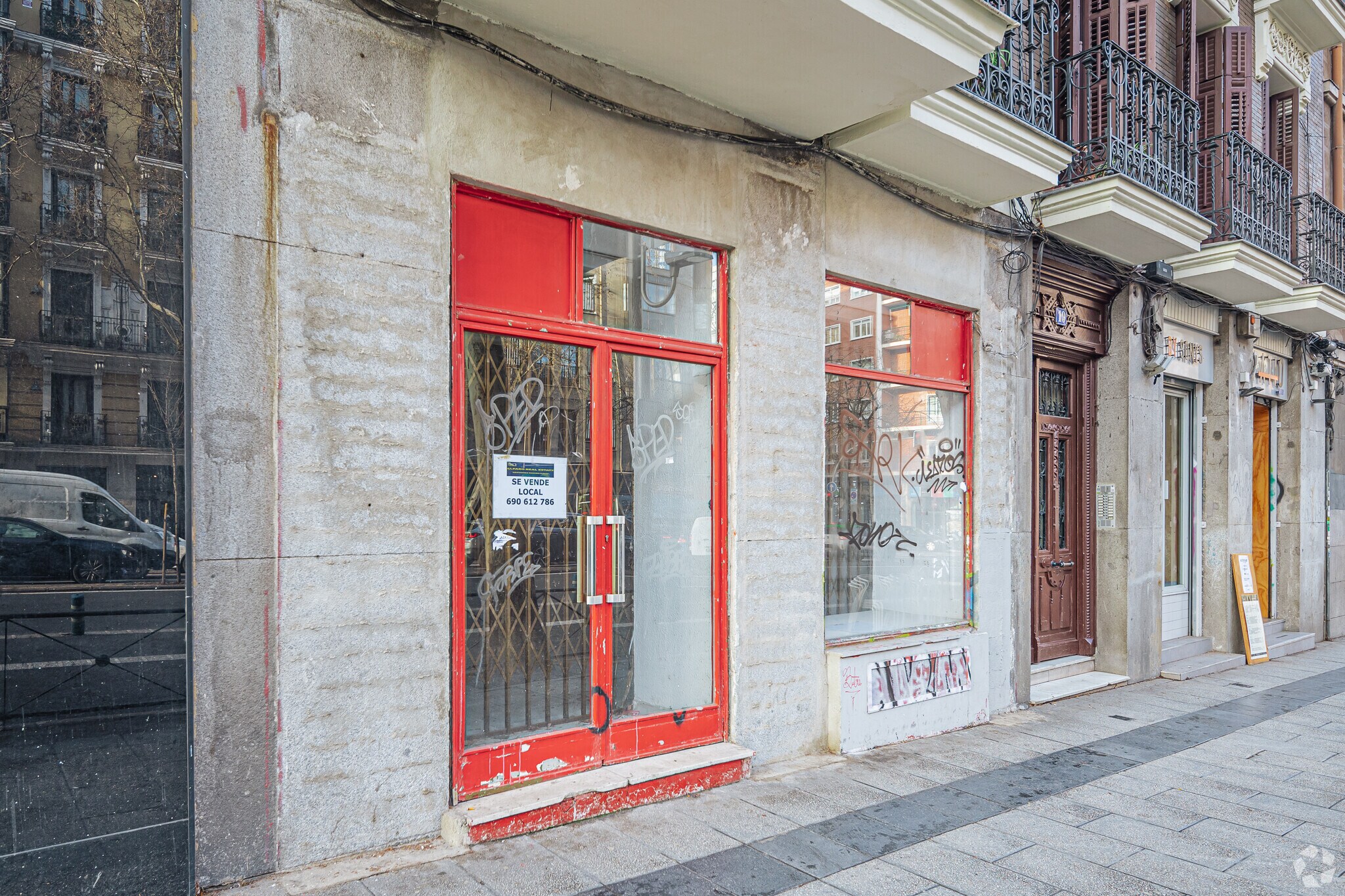 Calle de Alberto Aguilera, 19, Madrid, Madrid à louer Photo du bâtiment- Image 1 de 5