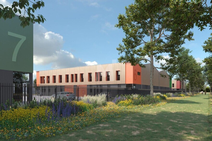 Flex in Limeil-Brévannes for sale - Building Photo - Image 2 of 7