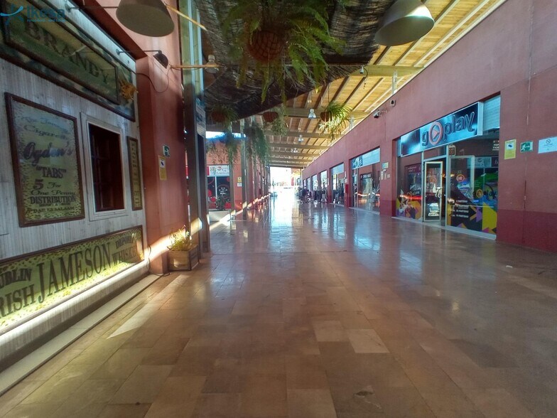 Retail in Punta Umbría, Huelva for sale - Building Photo - Image 3 of 6