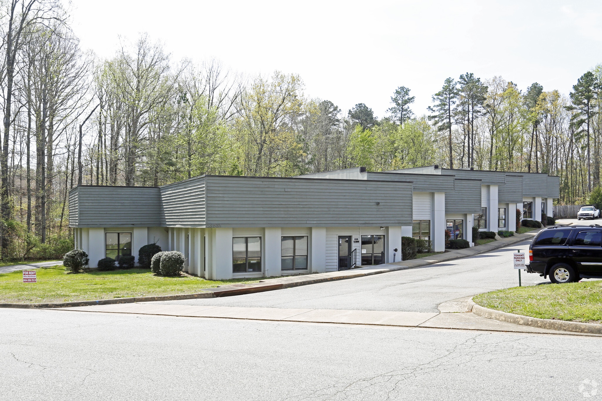 13531 E Boundary Rd, Midlothian, VA for lease Primary Photo- Image 1 of 5