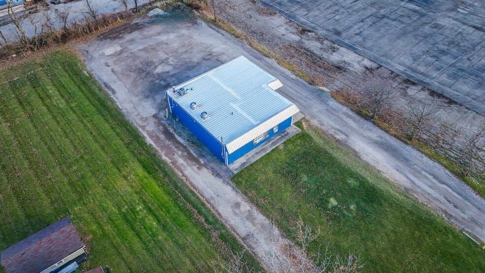 1794 Harrington Memorial Rd, Mansfield, OH for sale - Building Photo - Image 2 of 28