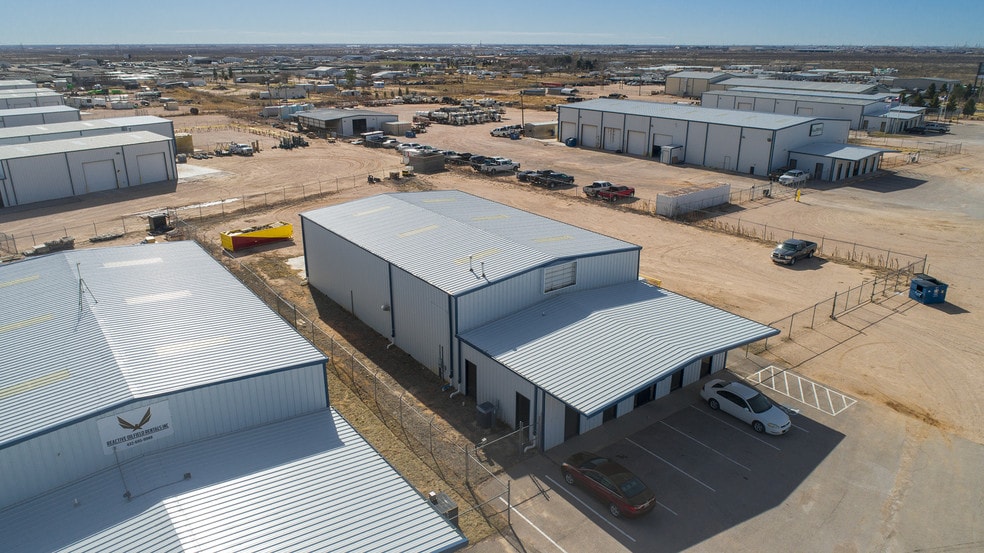 7907 W Industrial Ave, Midland, TX for lease - Building Photo - Image 3 of 17