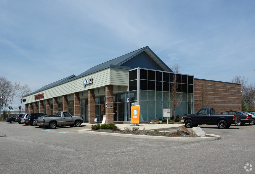 17970-17986 Royalton Rd, Strongsville, OH for lease - Primary Photo - Image 2 of 3