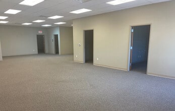 4125 Terminal Dr, McFarland, WI à louer Photo intérieure- Image 2 de 3