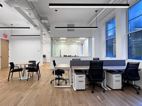 200 Park Ave S, New York, NY for lease Interior Photo- Image 1 of 8