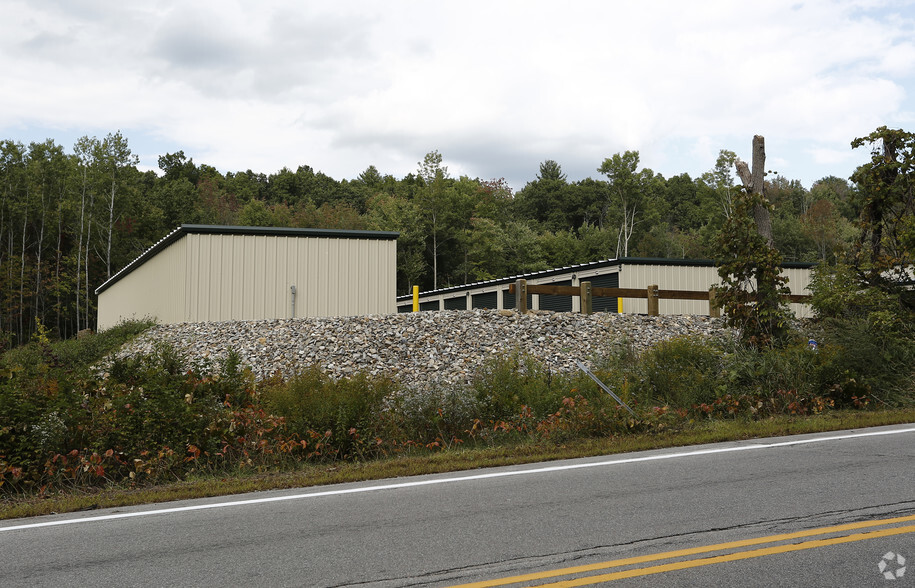 230 Rockingham Rd, Derry, NH for lease - Primary Photo - Image 1 of 15