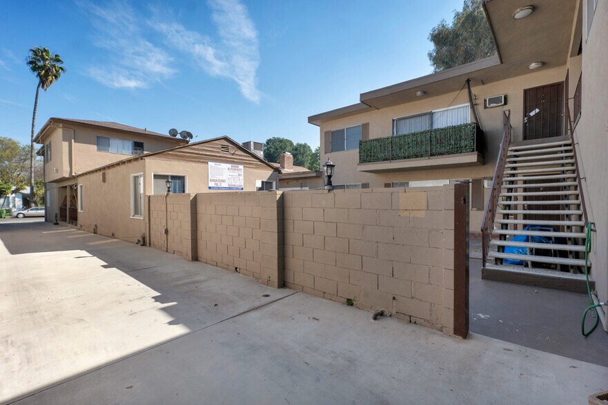 4316 Edenhurst Ave, Los Angeles, CA à vendre - Photo du bâtiment - Image 3 de 13