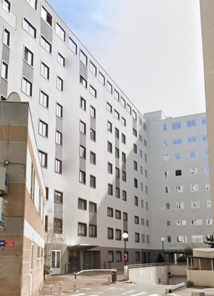 152 Grande Rue De Saint-Clair, Caluire-et-Cuire à louer - Photo du bâtiment - Image 2 de 5