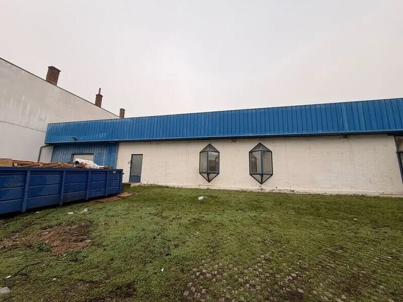 Flex in Villeurbanne for lease - Building Photo - Image 3 of 10