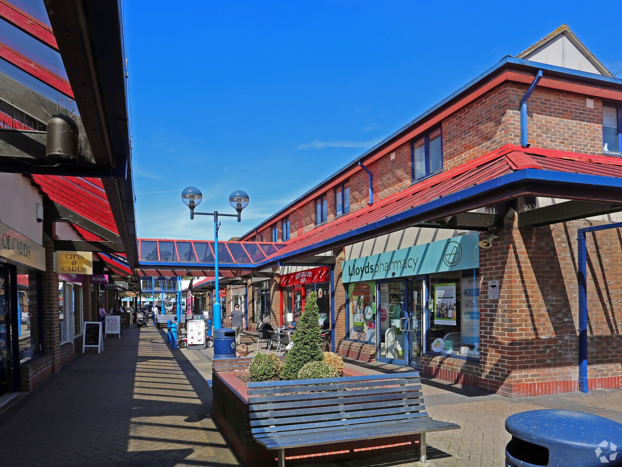 The Broadway, Thatcham for lease Primary Photo- Image 1 of 7